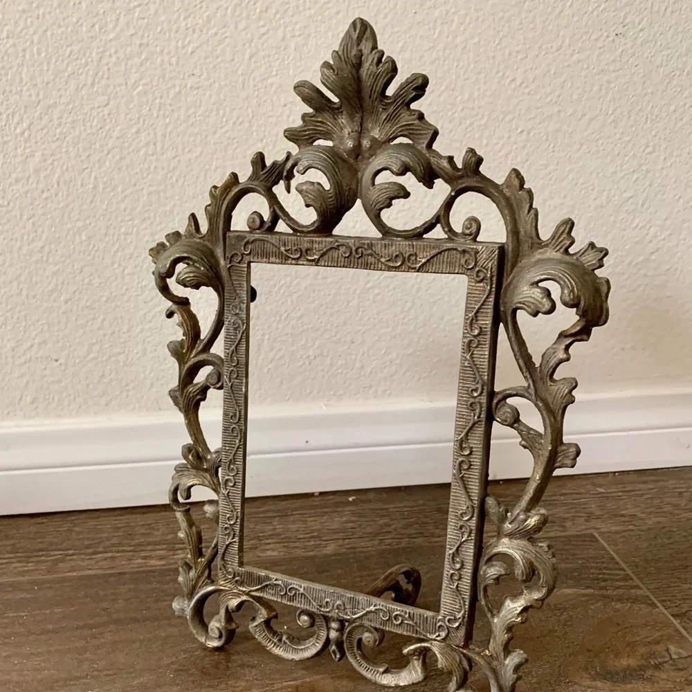 Vintage Victorian Free Standing Brass  Victorian Picture Frame